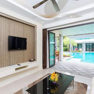 One-Bedroom King Suite